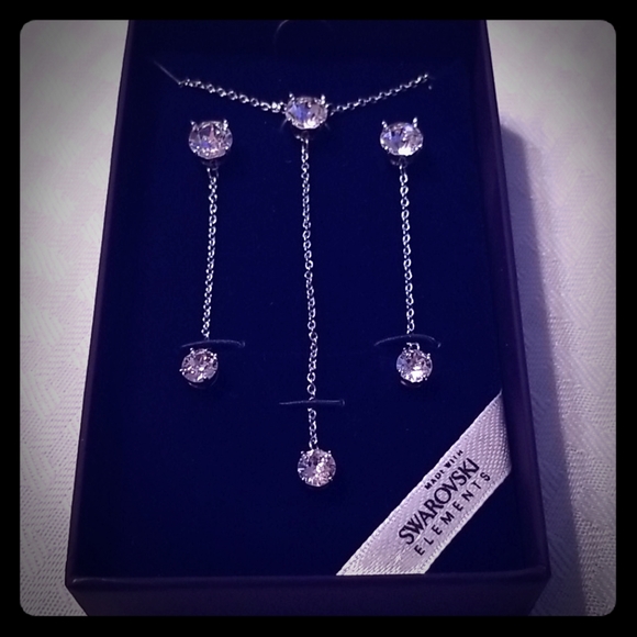 Swarovski Jewelry - SWAROVSKI ELEMENTS NECKLACE and EARRINGS!